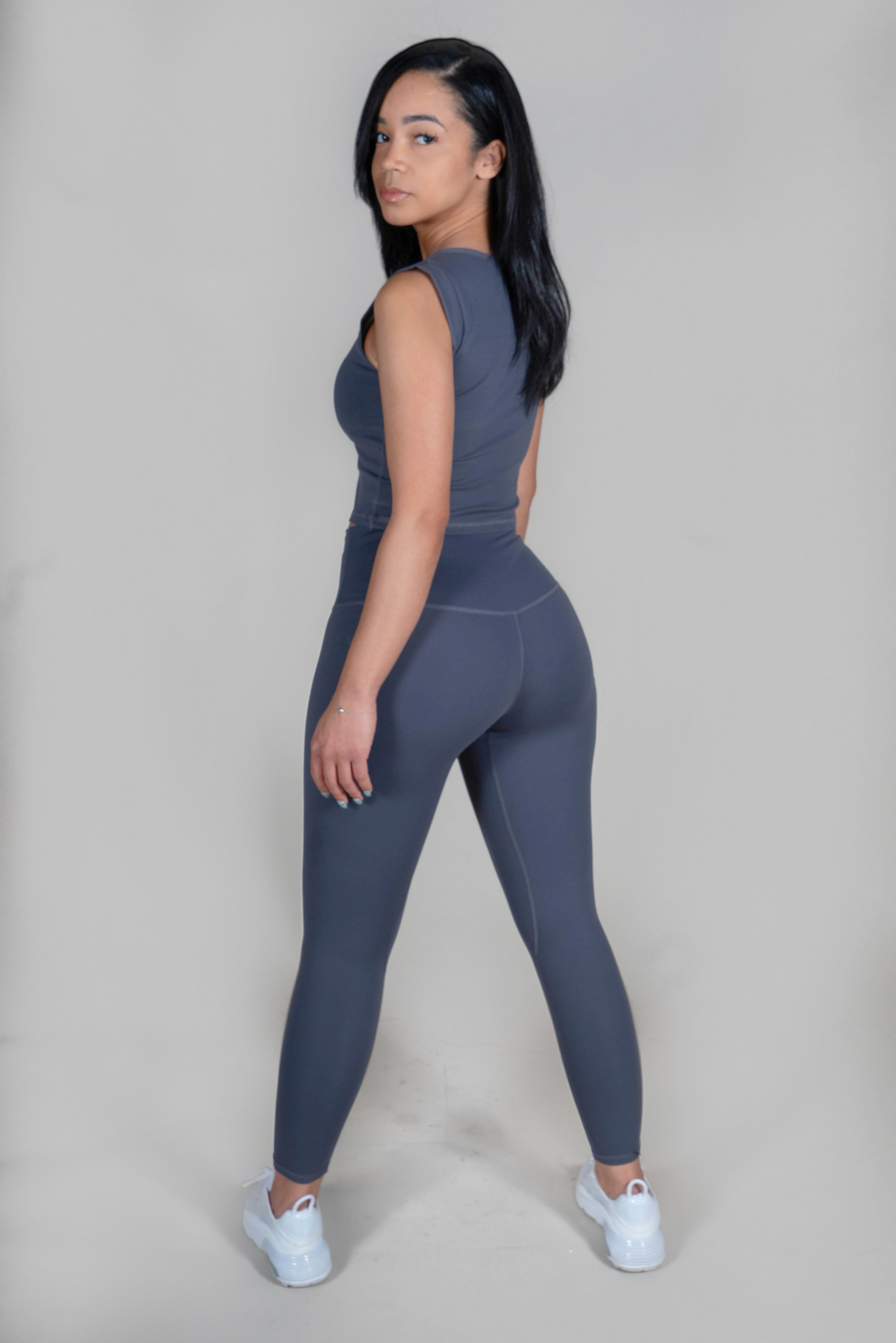 BUTTERY DARK GREY LEGGINGS